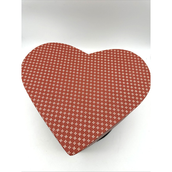 Vintage Paper Covered Designers Attic Heart Box High Point SC - Picture 1 of 9